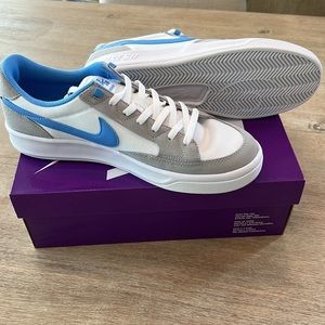 Nike sneakers SB Adversary PRM - Brand New!  Men’s size 12